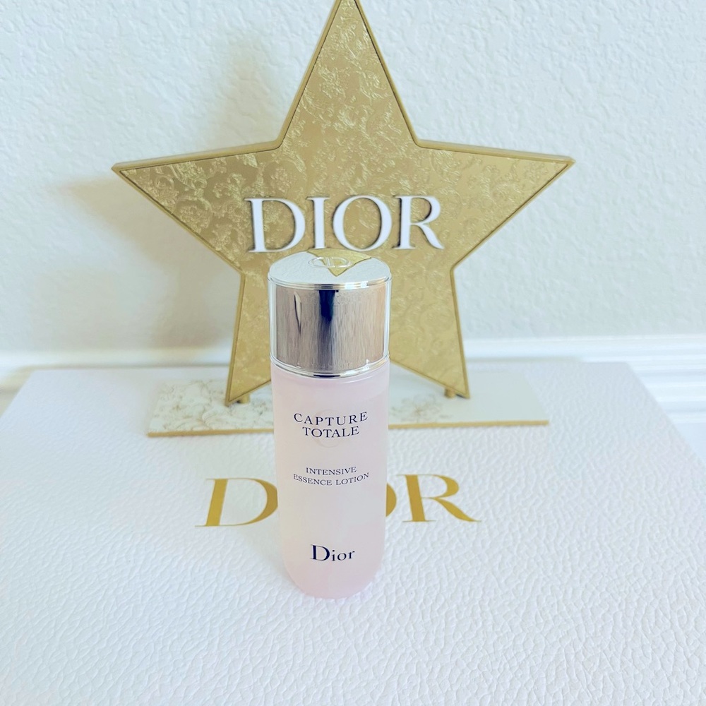 NWOT dior capture Totale intensive lotion - 50ml